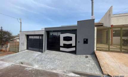 Casa com 2 dormitórios à venda, 100 m² por R$ 390.000,00 - Residencial Interlagos - Apucarana/PR