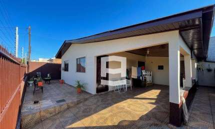 Casa com 2 dormitórios à venda, 114 m² por R$ 210.000,00 - Vila Residencial Isabela II - Apucarana/PR