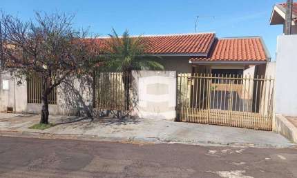 Casa com 3 dormitórios à venda, 178 m² por R$ 350.000,00 - Loteamento Residencial Tami - Apucarana/PR
