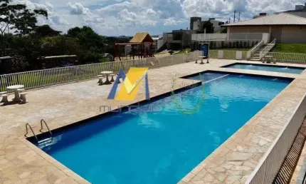 Casa à Venda com 450m², 3 dormitórios, 3 suítes, 1 sala e 4 vagas!!!