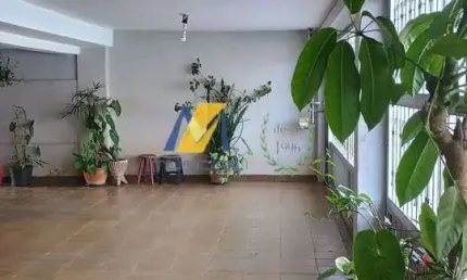 Casa à venda com 204m², 3 dormitórios, 2 salas e 3 vagas!!!