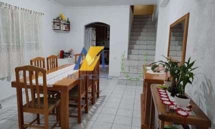 'Essa casa cabe sua família, sua festa e ainda aceita permuta!'