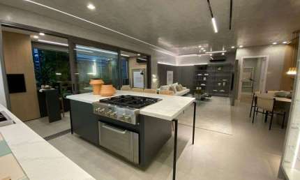 Apartamento com 3 quartos à venda na Rua Itapura, 480, Zona 03, Maringá