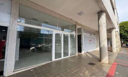 Ponto comercial para alugar na Avenida João Paulino Vieira Filho, 45, Zona 07, Maringá