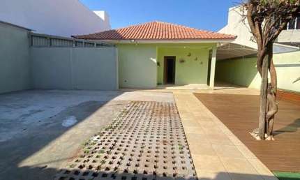 Casa com 3 quartos à venda na Rua Pioneira Palmyra Tel, 2097, Jardim Iguaçu, Maringá
