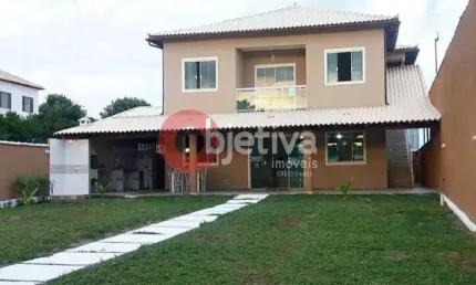 Casa Independente a venda de 4 quartos no bairro Guriri em Cabo Frio