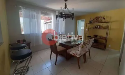 Casa com 6 dormitórios à venda, 185 m² - Peró - Cabo Frio/RJ