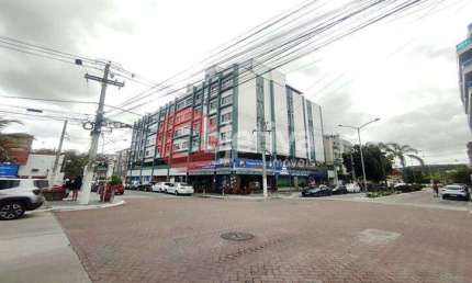 Cobertura com 4 dormitórios à venda, 180 m² - Centro - Cabo Frio/RJ