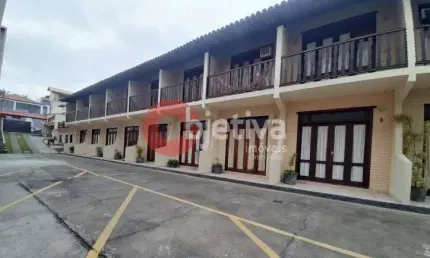 Casa com 2 dormitórios à venda, 80 m² por R$ 350.000,00 - Peró - Cabo Frio/RJ