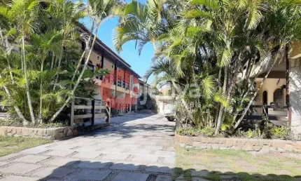 Casa com 2 dormitórios à venda, 95 m² por R$ 390.000,00 - Peró - Cabo Frio/RJ