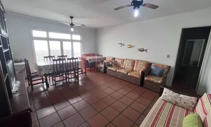 Apartamento linear, 3 quartos, próximo à Praia do Forte, Cabo Frio - RJ
