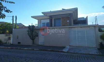 Linda casa alto padrão venda com 4 dormitórios Jardim Excelsior Cabo Frio.