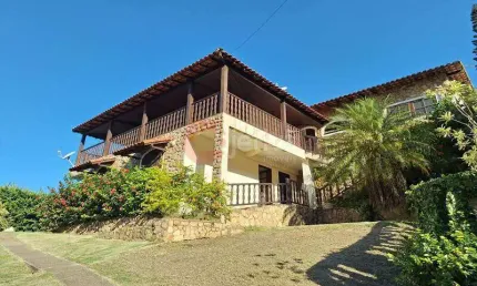 Belíssima casa de 7 quartos a venda no Bosque do Peró em Cabo Frio.