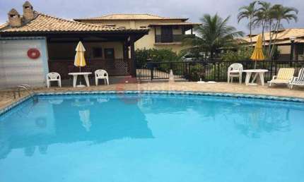 Casa em cond. com mobília de 2 quartos com 2 suítes na Ogiva em Cabo Frio