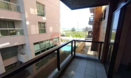Apartamento linear com vista mar, 3 quartos, Algodoal - Cabo Frio