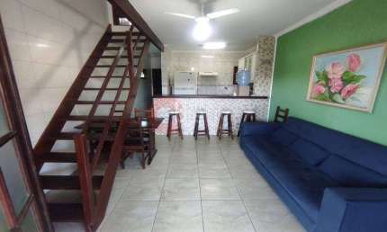 Apartamento duplex de 2 quartos a 200 metros da Praia - Pero - Cabo Frio