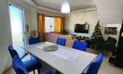 Casa triplex em condomínio, 4 quartos, Ogiva - Cabo Frio