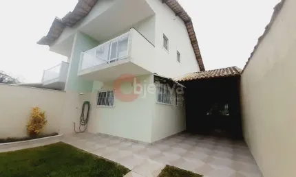 Casa duplex independente, 2 suítes, Peró - Cabo Frio