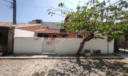 Casa a venda no Village do Sol I com 4 quartos - Palmeiras - Cabo Frio