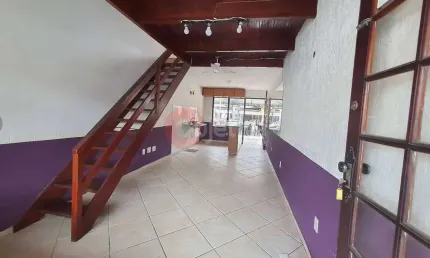 Loja duplex à venda, 66 m², Shopping do Peró - Cabo Frio