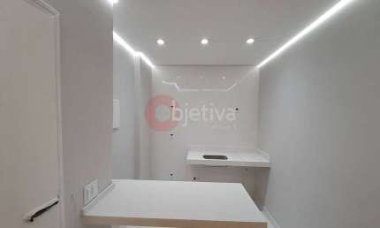 Apartamento linear,  3 quartos, à 50 metros da Praia do Forte, Cabo Frio