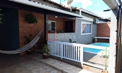 Casa Individual em condominio, 2 quartos, Bacaxá, Saquarema - RJ