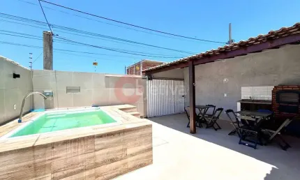 Casa térrea, 2 quartos, área de lazer completa, Vila do Peró - Cabo Frio
