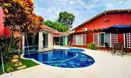 Casa a venda de 4 qtos Cond. Marina Palmer - Praia do Siqueira - Cabo Frio
