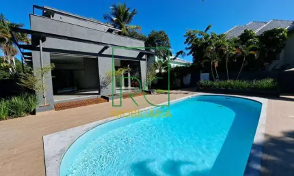 Casa de condomínio para alugar, no Condomínio Arouca,  em Rio de Janeiro, com 5 quartos, 850m²