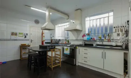 Casa com 4 quartos à venda na Rua Natingui, 1313, Vila Madalena, São Paulo, 385 m2 por R$ 5.500.000