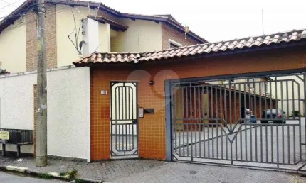 Casa em condomínio fechado com 3 quartos à venda na Rua Vale da Ribeira, 77, Vila Mariza Mazzei, São Paulo, 197 m2 por R$ 900.000