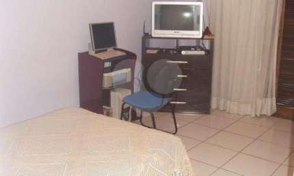 Casa com 3 quartos à venda na Rua São Cleto, 153, Vila Irmãos Arnoni, São Paulo, 200 m2 por R$ 750.000