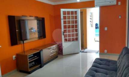 Casa com 3 quartos à venda na Rua Lycurgo Antônio de Souza, 192, Vila Cruz das Almas, São Paulo, 155 m2 por R$ 620.000