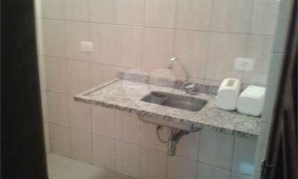 Casa à venda na Rua Gandavo, 41, Vila Clementino, São Paulo, 200 m2 por R$ 975.000