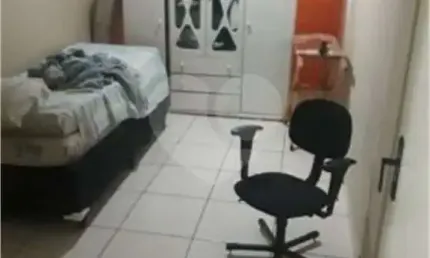 Casa com 3 quartos à venda na rua firmino martins, 9, metalúrgicos, osasco, 257 m2 por r$ 590.000