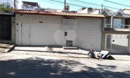 Casa com 3 quartos à venda na Rua Porteira do Pinhal, 189, Vila Roque, São Paulo, 250 m2 por R$ 910.000