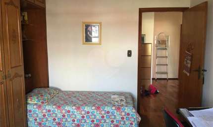 Casa com 4 quartos para alugar na Rua Madalena Júlia, 124, Vila Ré, São Paulo, 360 m2 por R$ 6.000