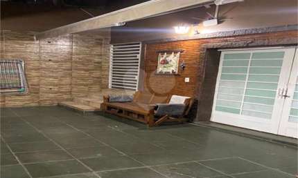 Casa com 2 quartos à venda na Rua Diogo de Lara, 67, Canindé, São Paulo, 224 m2 por R$ 2.500.000