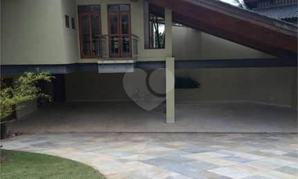 Casa em condomínio fechado com 5 quartos para alugar na Alameda Guaxins, 147, Alphaville, Santana de Parnaíba, 970 m2 por R$ 55.000