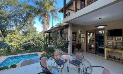 Casa em condomínio fechado com 4 quartos à venda na Rua Apiacás, 100, Aldeia da Fazendinha, Carapicuíba, 309 m2 por R$ 1.875.000