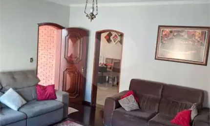 Casa com 4 quartos à venda na Rua João Casemiro Leme, 35, Jardim Presidente, Mogi Guaçu, 210 m2 por R$ 1.450.000