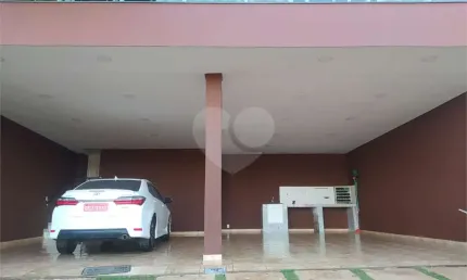 Casa com 3 quartos à venda na Rua Holanda, 32, Recanto Maravilha III, Santana de Parnaíba, 750 m2 por R$ 1.010.000