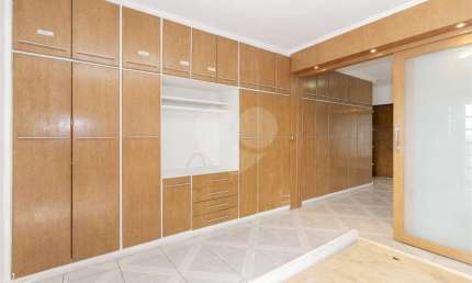 Casa com 3 quartos à venda na Rua Maria Cecília Rangel, 78, Jardim Guapira, São Paulo, 345 m2 por R$ 890.000