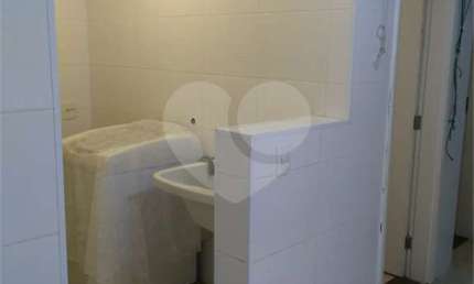 Apartamento com 3 quartos à venda na Rua Bandeirantes, 120, Bom Retiro, São Paulo, 280 m2 por R$ 750.000