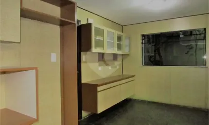 Casa com 3 quartos à venda na Rua Conde de Itu, 1120, Jardim Santo Amaro, São Paulo, 250 m2 por R$ 2.100.000