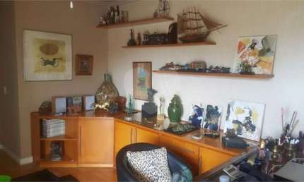 Casa em condomínio fechado com 5 quartos para alugar na Rua Zeno Zani, 98, Barra da Tijuca, Rio de Janeiro, 600 m2 por R$ 33.000