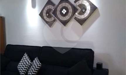 Casa com 3 quartos à venda na Rua Evaristo Pereira Escorsa, 181, Vila Antonieta, São Paulo, 118 m2 por R$ 583.000