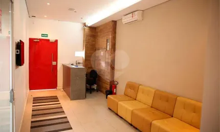 Prédio para alugar na Praça Sargento Tranqüilino Santana, 08, Água Fria, São Paulo, 1576 m2 por R$ 120.000