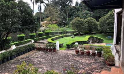 Casa em condomínio fechado com 4 quartos à venda na Estrada Zurique, 241, Chácaras do Refúgio-Granja Viana, Cotia, 800 m2 por R$ 1.800.000