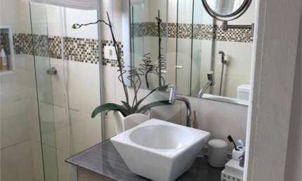 Casa com 3 quartos à venda na Rua Francisco Basílio de Melo, 291, Parque Maria Domitila, São Paulo, 255 m2 por R$ 995.000